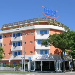 Gioia Каорле
